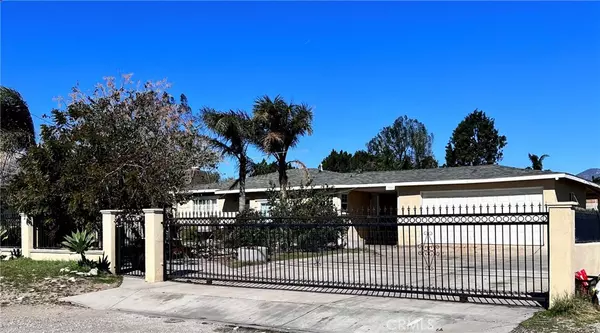 Rialto, CA 92377,1558 W Summit AVE