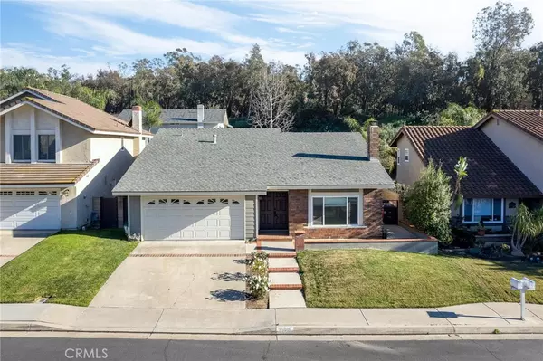25612 Orchard Rim LN, Lake Forest, CA 92630