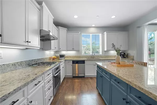 Eastvale, CA 92880,7128 Estrella CT