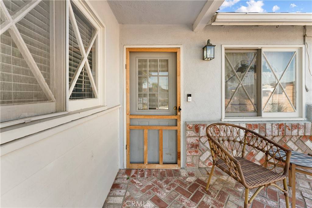 Azusa, CA 91702,955 E Galatea ST