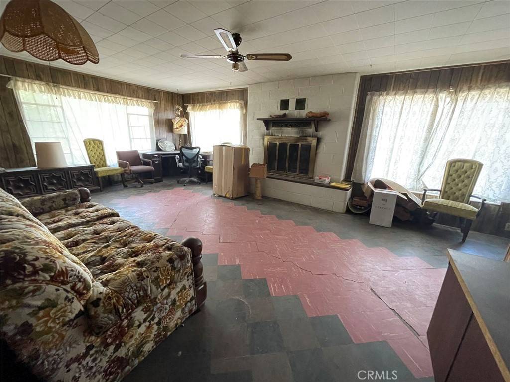 Lucerne Valley, CA 92356,10849 Barstow RD