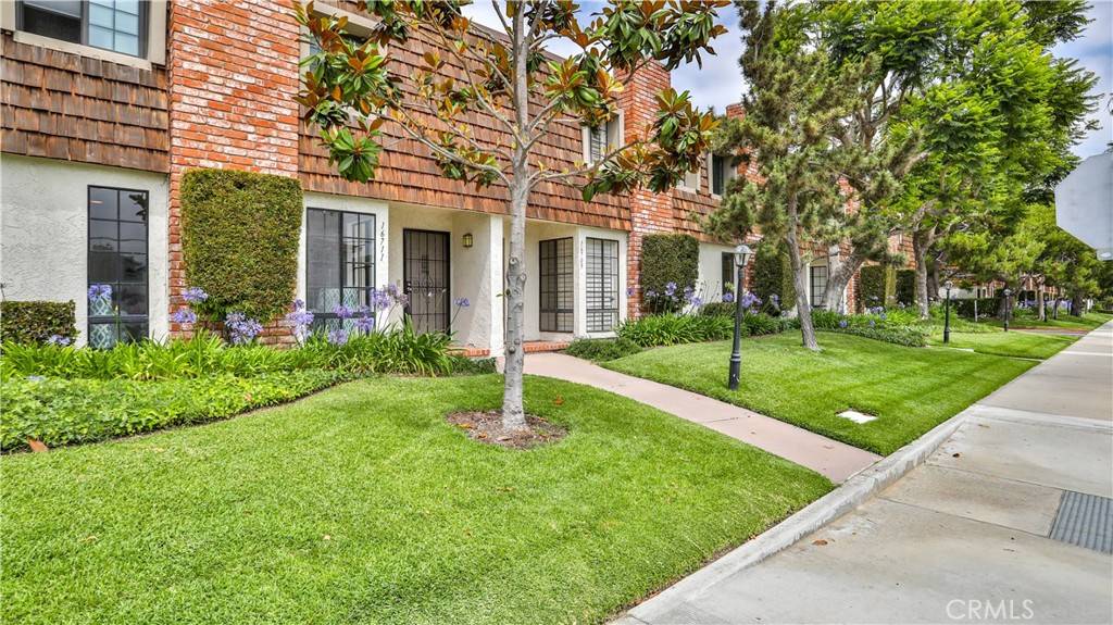 Huntington Beach, CA 92649,16711 Algonquin ST