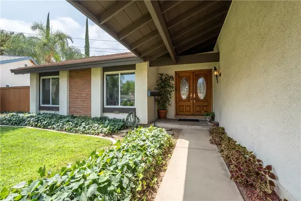 Brea, CA 92821,463 Devonshire CIR