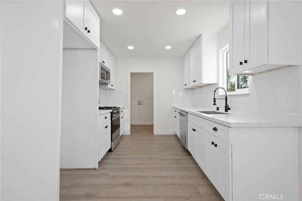 West Covina, CA 91790,605 E Lucille AVE