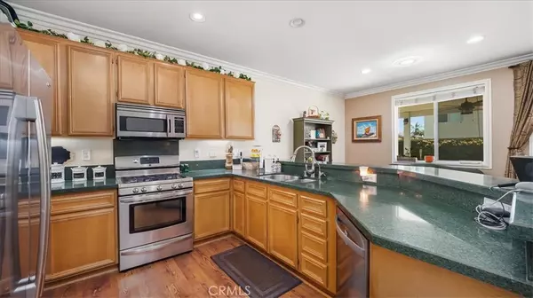 Eastvale, CA 92880,6896 Song Sparrow RD