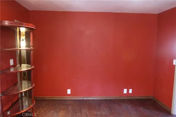Rimforest, CA 92378,1240 Lovers LN