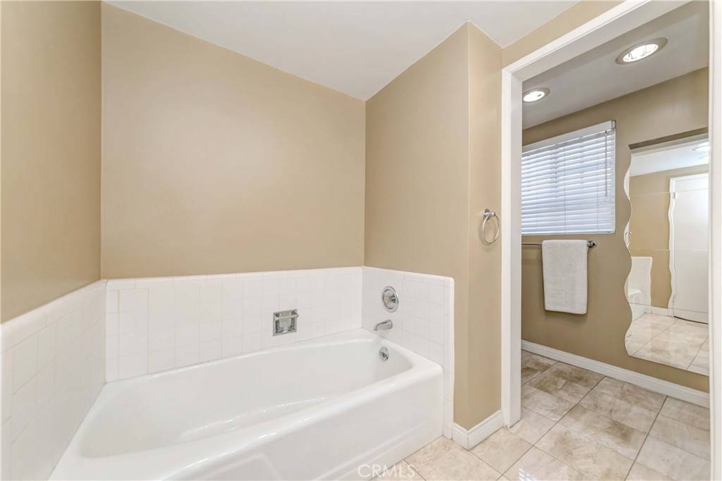 Arcadia, CA 91007,215 W Wistaria AVE
