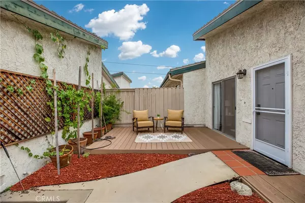 Monrovia, CA 91016,1044 Royal Oaks DR #C