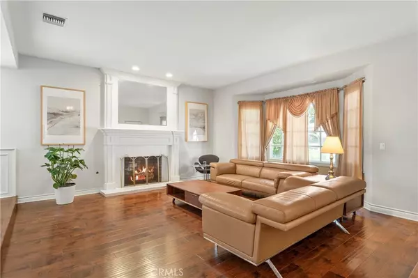 Temple City, CA 91780,9830 Wendon ST