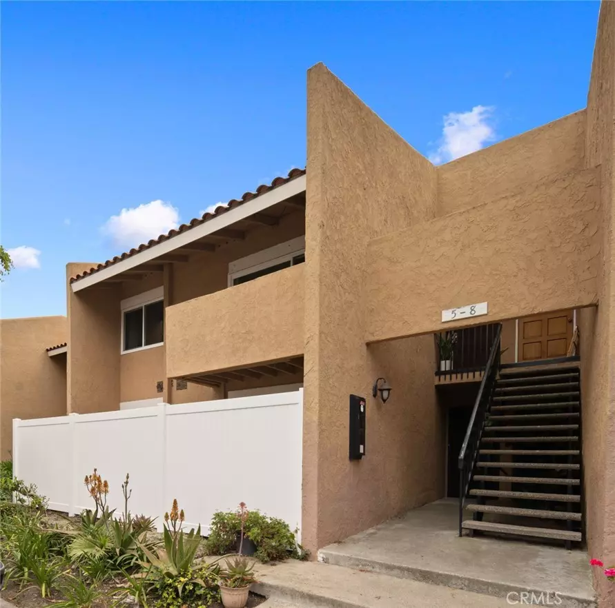 Santa Ana, CA 92707,1001 W Macarthur BLVD #7