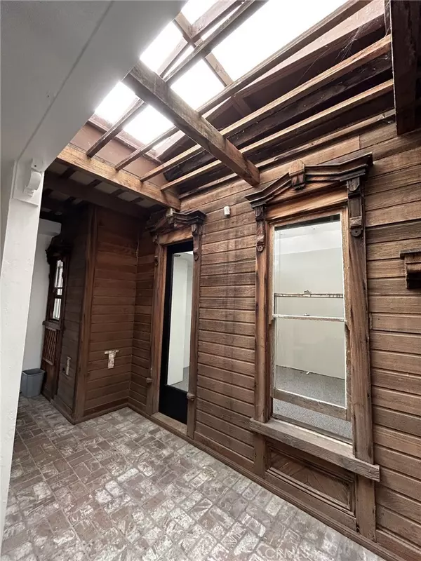 San Diego, CA 92101,2442 State ST