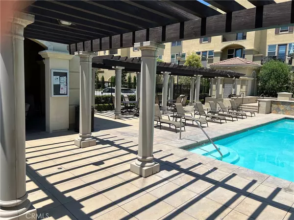 Bellflower, CA 90706,17635 Sarentina CT