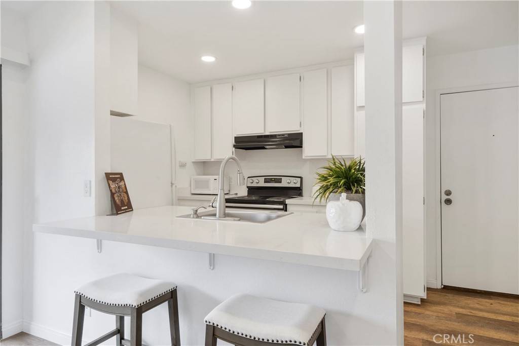 Irvine, CA 92620,262 Streamwood