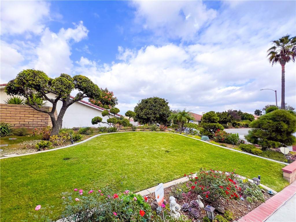 Hacienda Heights, CA 91745,3337 Belle River DR