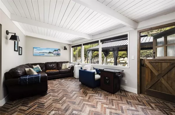 Santa Barbara, CA 93110,4028 Via Laguna