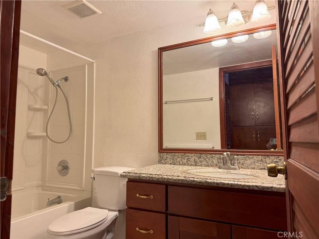 Riverside, CA 92505,3535 Banbury DR #133