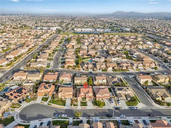 Eastvale, CA 92880,6846 Riverglen CT