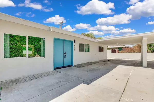 Palm Springs, CA 92264,927 S Paseo Dorotea