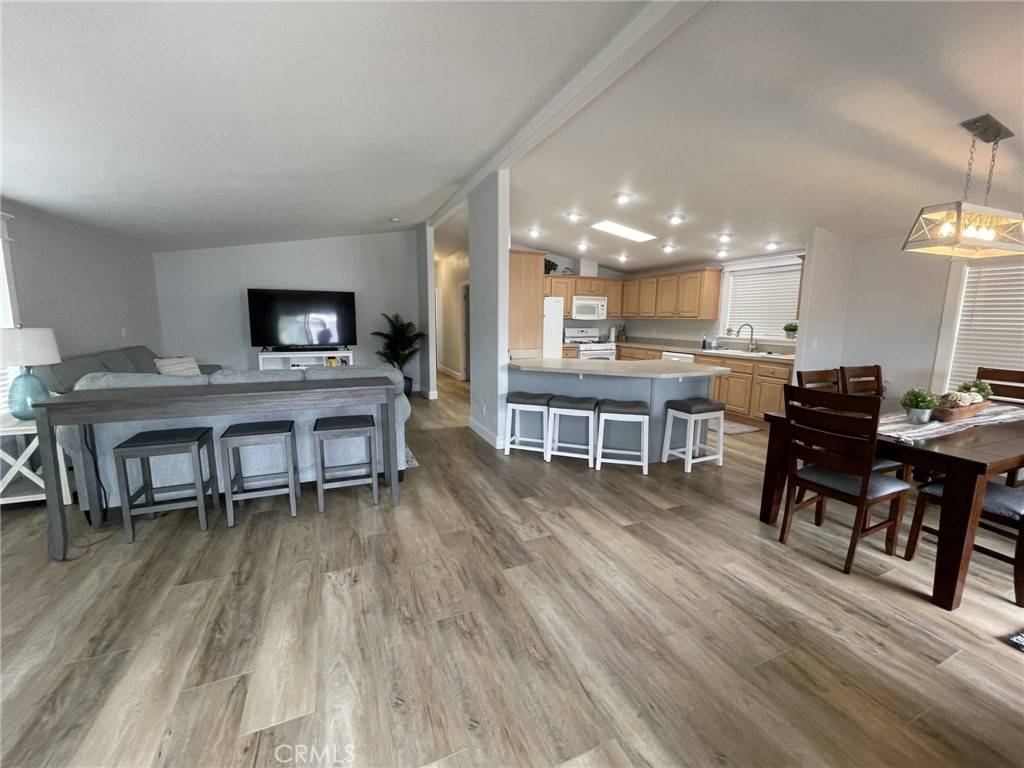 Oxnard, CA 93035,5540 W 5th ST #158
