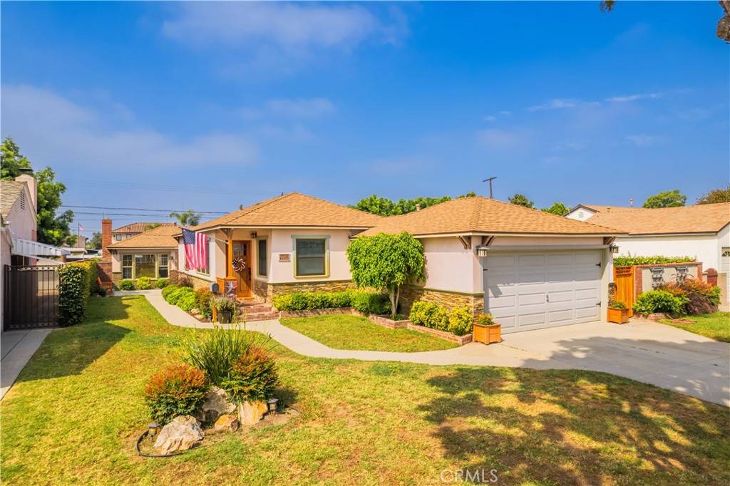 Downey, CA 90241,9052 Bigby ST