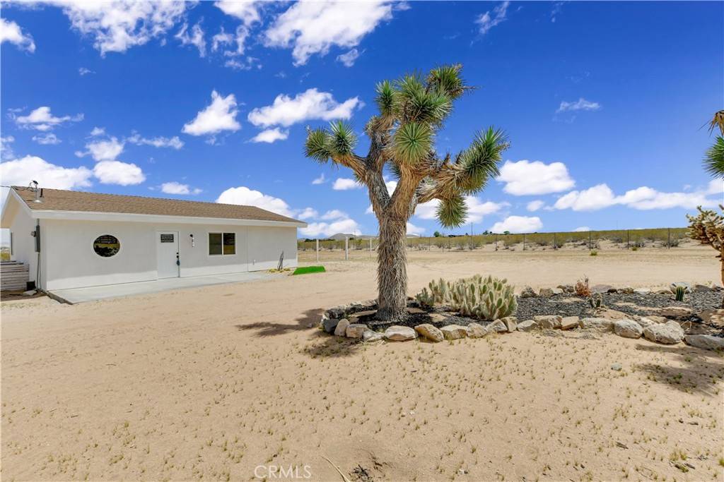 Landers, CA 92285,1809 Delgada AVE