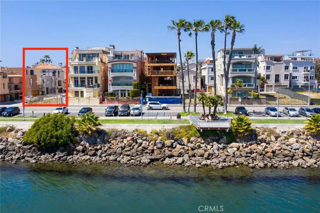 Marina Del Rey, CA 90292,115 Via Marina
