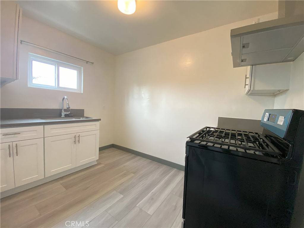 Pico Rivera, CA 90660,5103 Lindsey AVE #B