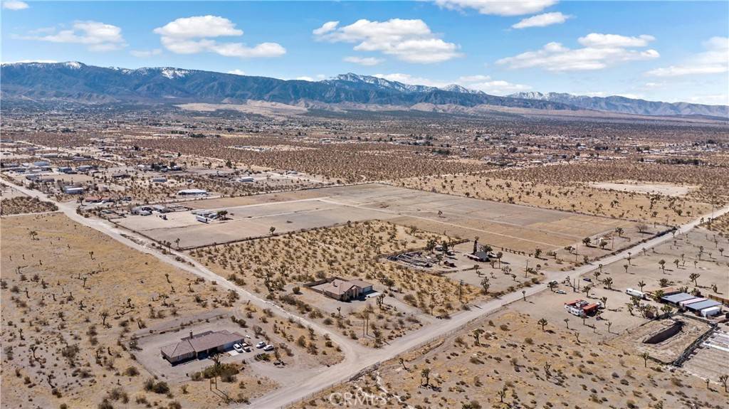 Pinon Hills, CA 92372,12702 Pine Tree RD
