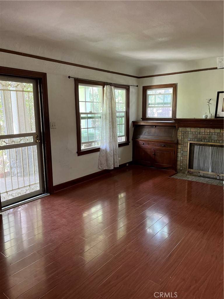 Alhambra, CA 91801,414 N 3RD Street