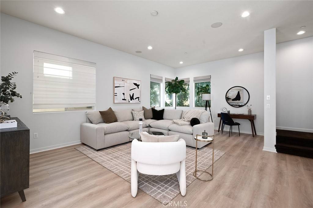Costa Mesa, CA 92627,1807 Coastal WAY