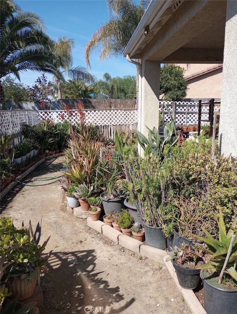 2106 Via Tuscania AVE, Delano, CA 93215