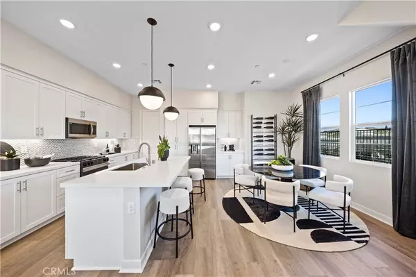 Walnut, CA 91789,208 Siena CT