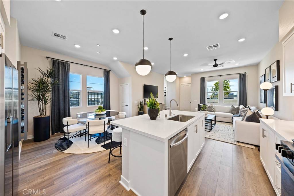 Walnut, CA 91789,208 Siena CT