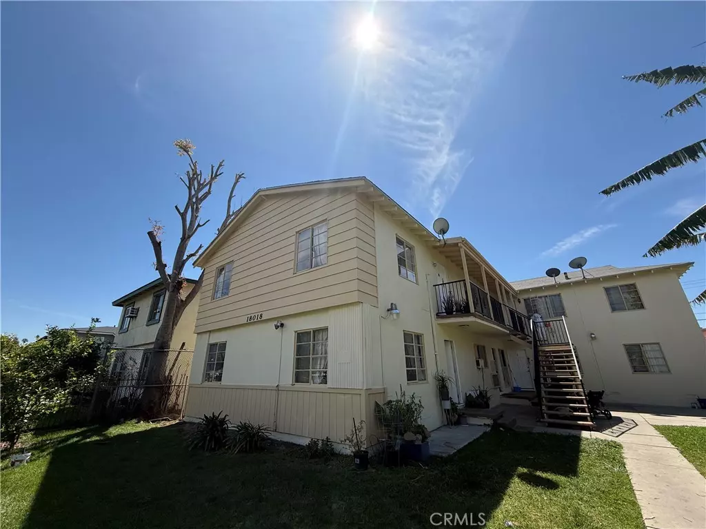 Northridge, CA 91325,18018 Schoenborn ST