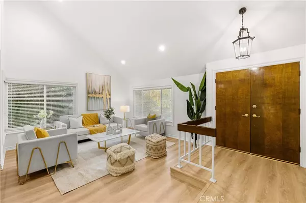 Irvine, CA 92620,19 Alameda