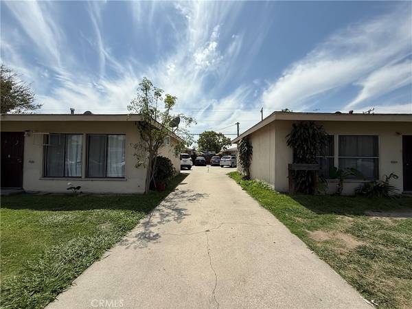 Bell Gardens, CA 90201,5928 Priory ST