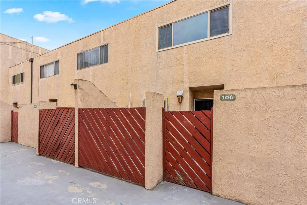 1725 Neil Armstrong ST #106, Montebello, CA 90640