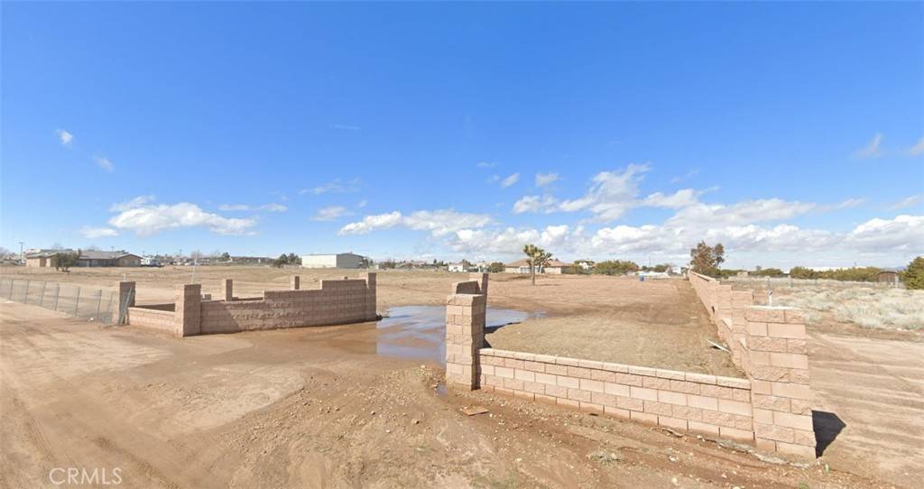 12978 Rodeo RD, Hesperia, CA 92344