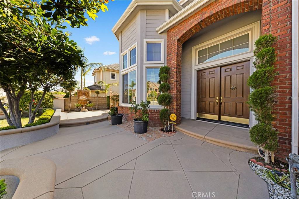 Yorba Linda, CA 92886,17265 Blue Spruce LN