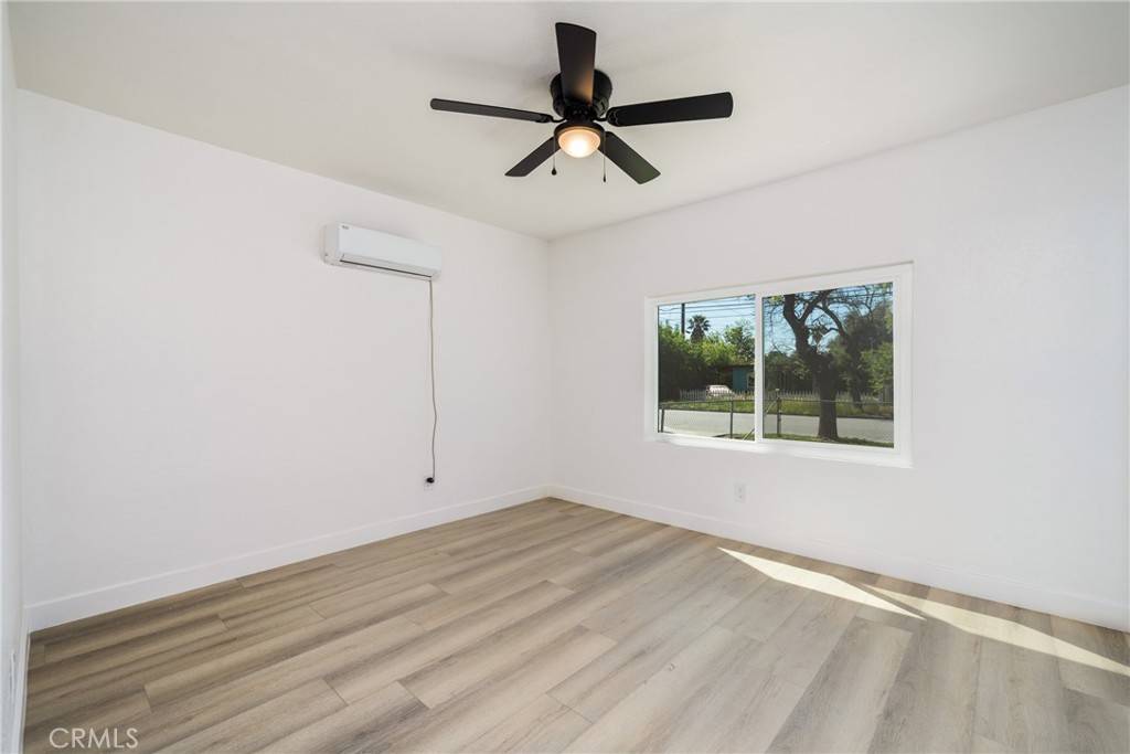 San Bernardino, CA 92404,204 E 16th ST