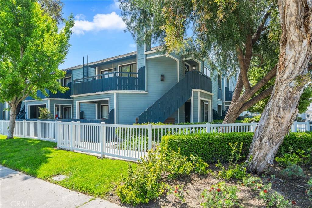 Downey, CA 90242,7314 Quill DR #155