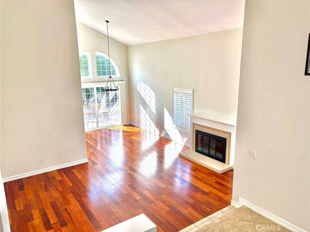 Irvine, CA 92614,72 Coral Lake #38