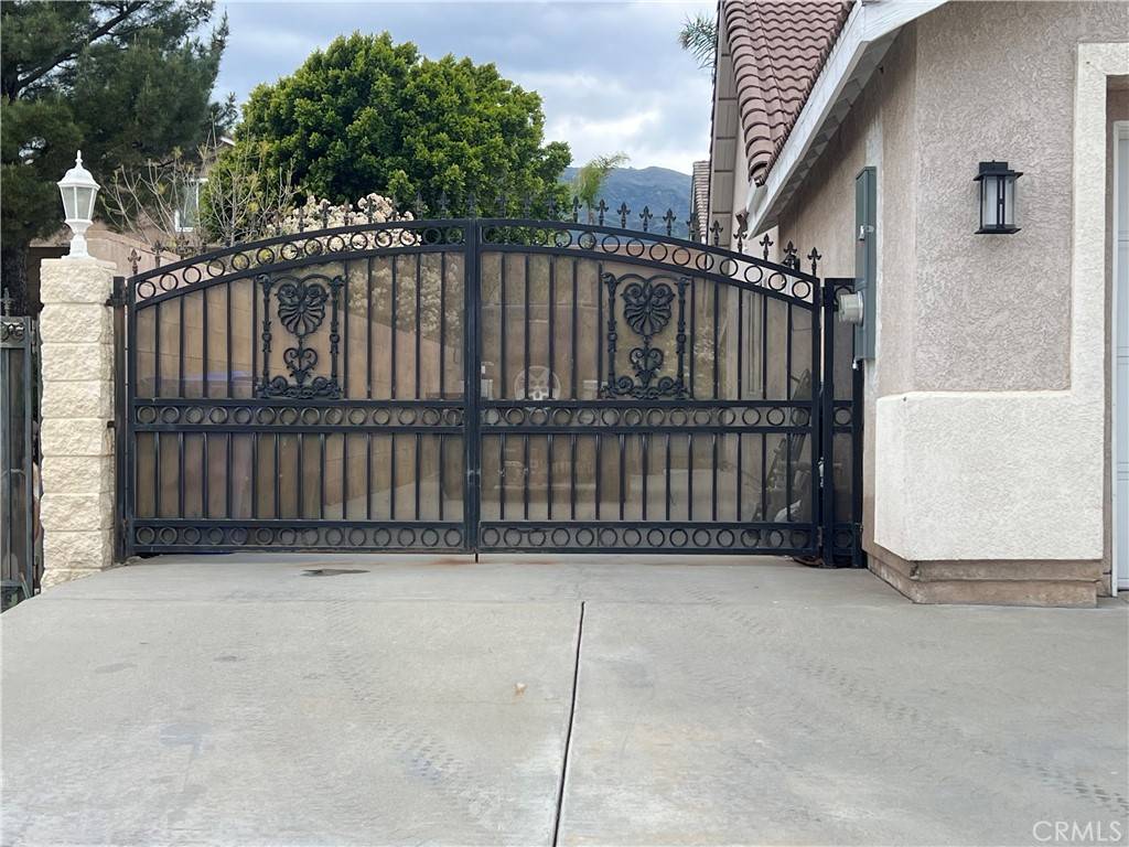 Rialto, CA 92377,4012 Larkspur AVE