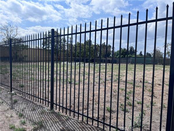Ontario, CA 91761,736 E California ST