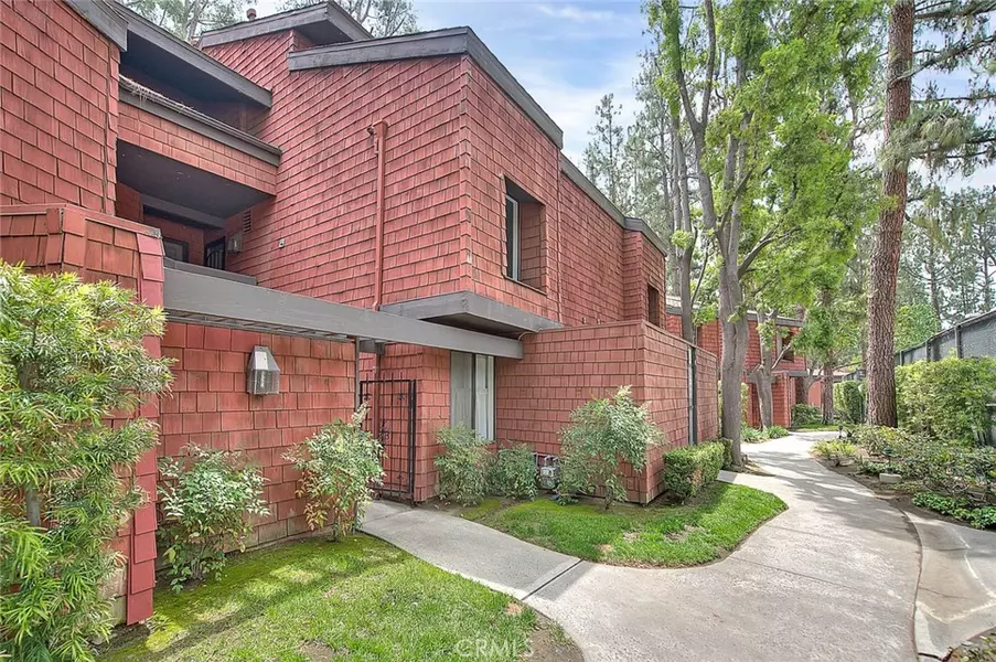 348 S Prospectors RD #8, Diamond Bar, CA 91765