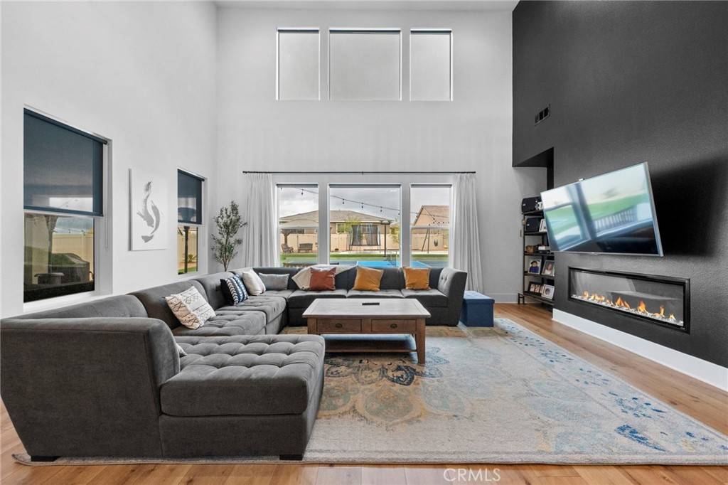 Temecula, CA 92591,39725 Larkspur