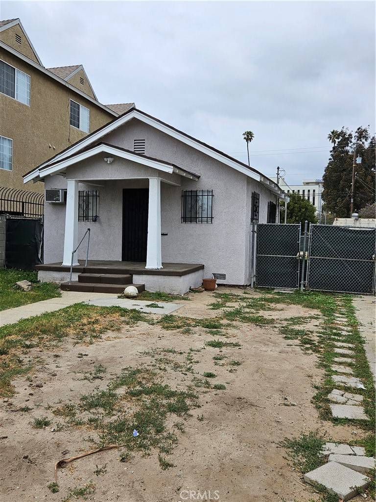 Inglewood, CA 90301,509 E 97th ST