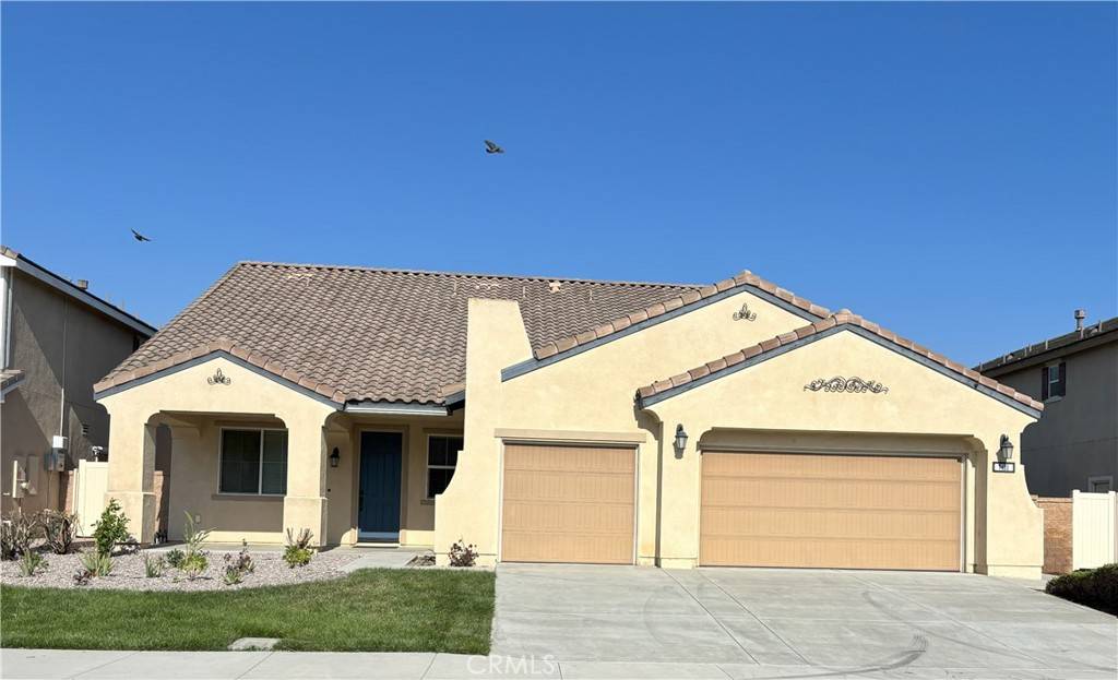 7450 Silver Saddle CT, Eastvale, CA 92880