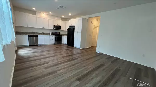 San Bernardino, CA 92410,24709 6th ST