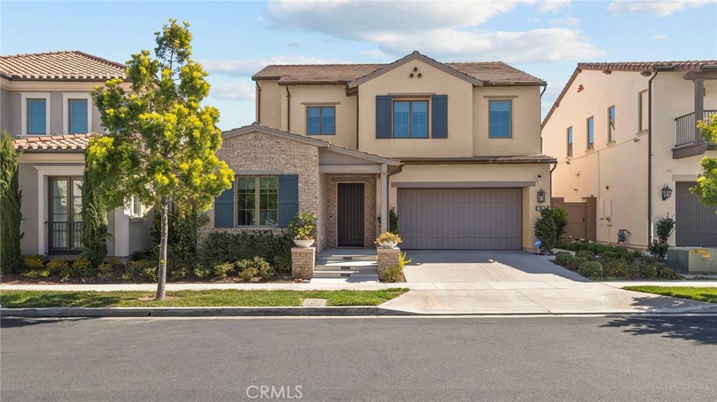 106 villa ridge, Irvine, CA 92602